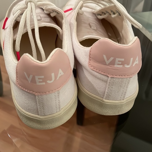 VEJA Esplar Canvas Sneakers | Fluorescent pink US6 - Picture 6 of 8